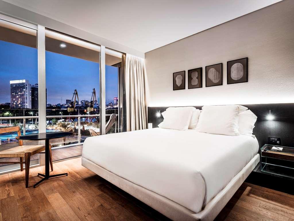 Sls Buenos Aires Puerto Madero酒店 客房 照片 A bedroom at the London Edition